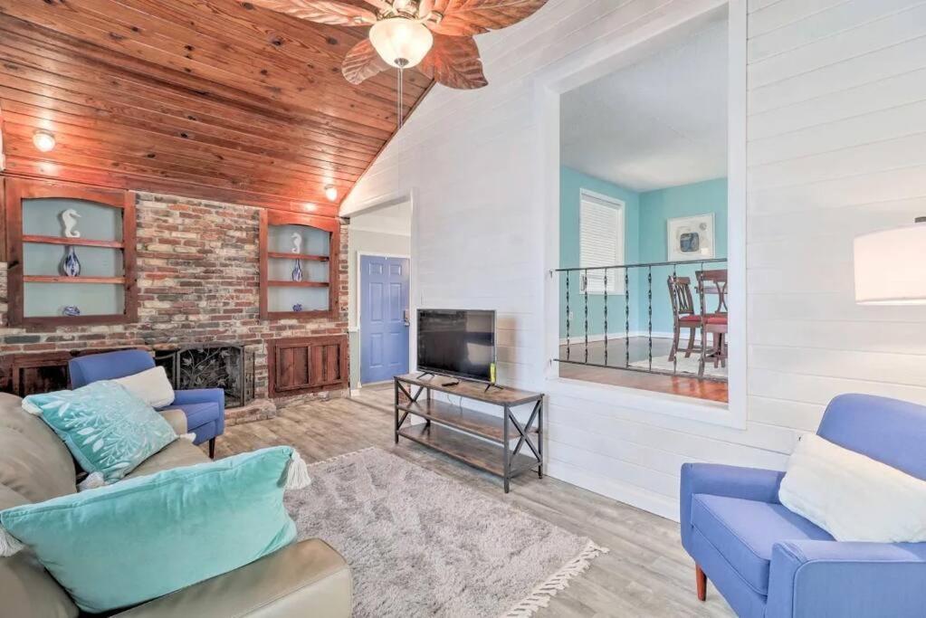 Pool Home Sleeps 6 With Large Fenced Yard Джэксонвиль Экстерьер фото